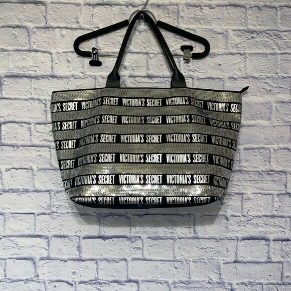 VICTORIAS SECRET Limited Edition Black & Silver Sequin Tote Bag $68 - Picture 9 of 10